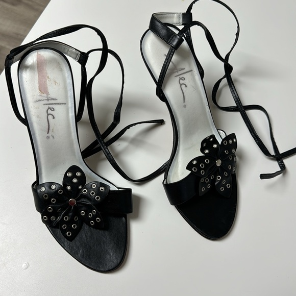 Alec Romance Y2K Leather Strap Heels - Picture 3 of 13